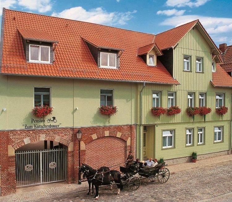 Hotel Alter Kutschenbauer - ヴェルニゲローデ エクステリア 写真