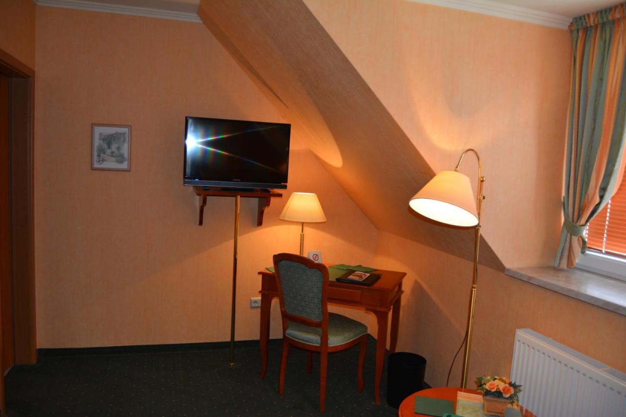 Hotel Alter Kutschenbauer - ヴェルニゲローデ エクステリア 写真